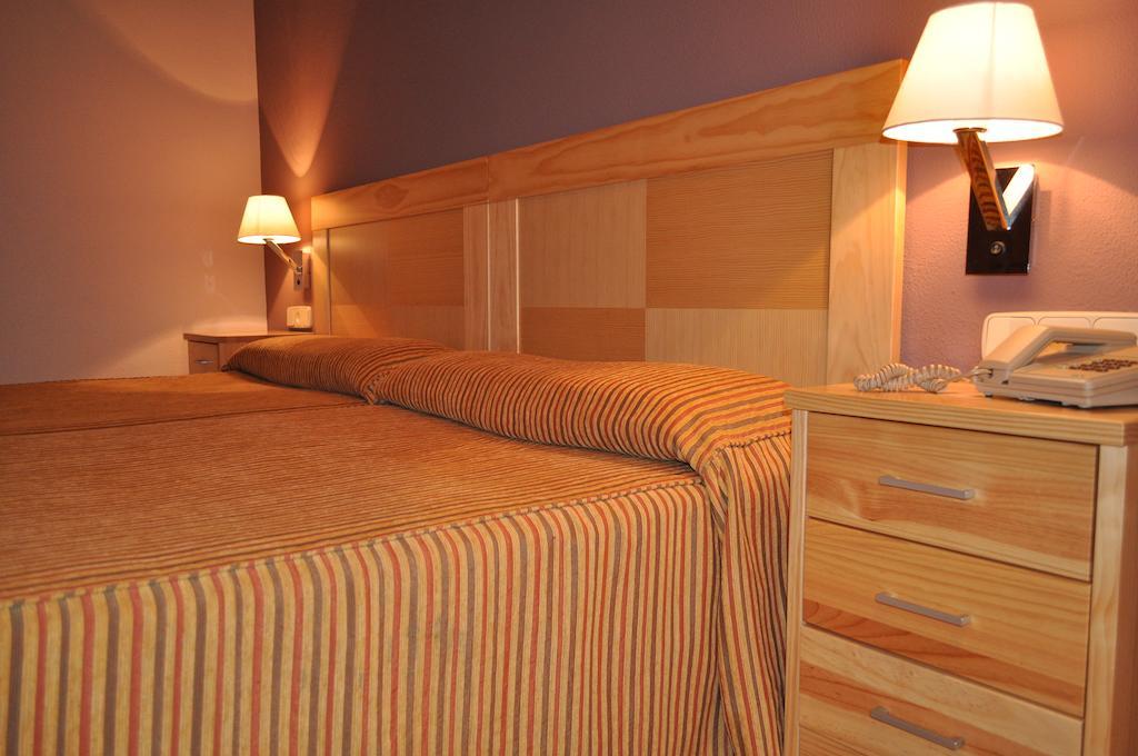 Hotel Los Rosales Almansa Pokój zdjęcie