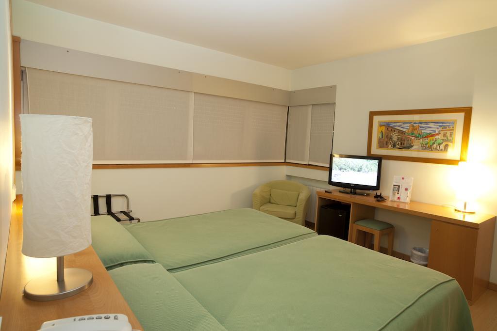 Hotel Los Rosales Almansa Pokój zdjęcie